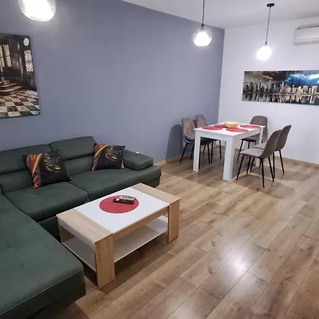 Brisas Sarafovo Apartman *